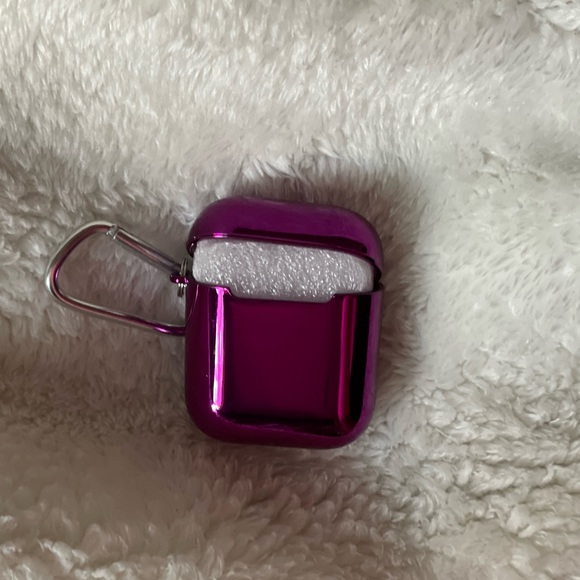 METALLIC MAGENTA AIRPODS CASE WITH SILVER CLIP NIB - Picture 7 of 8